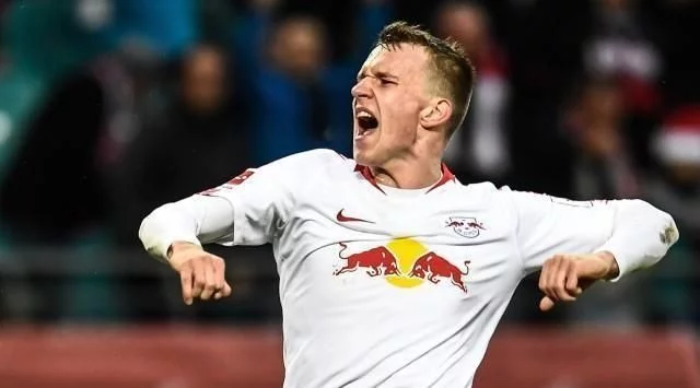 边锋金俊浩 边锋金俊浩