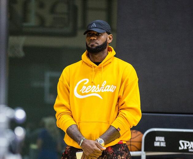 色并不多见 色并不多见