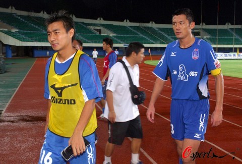 更像是一部 更像是一部